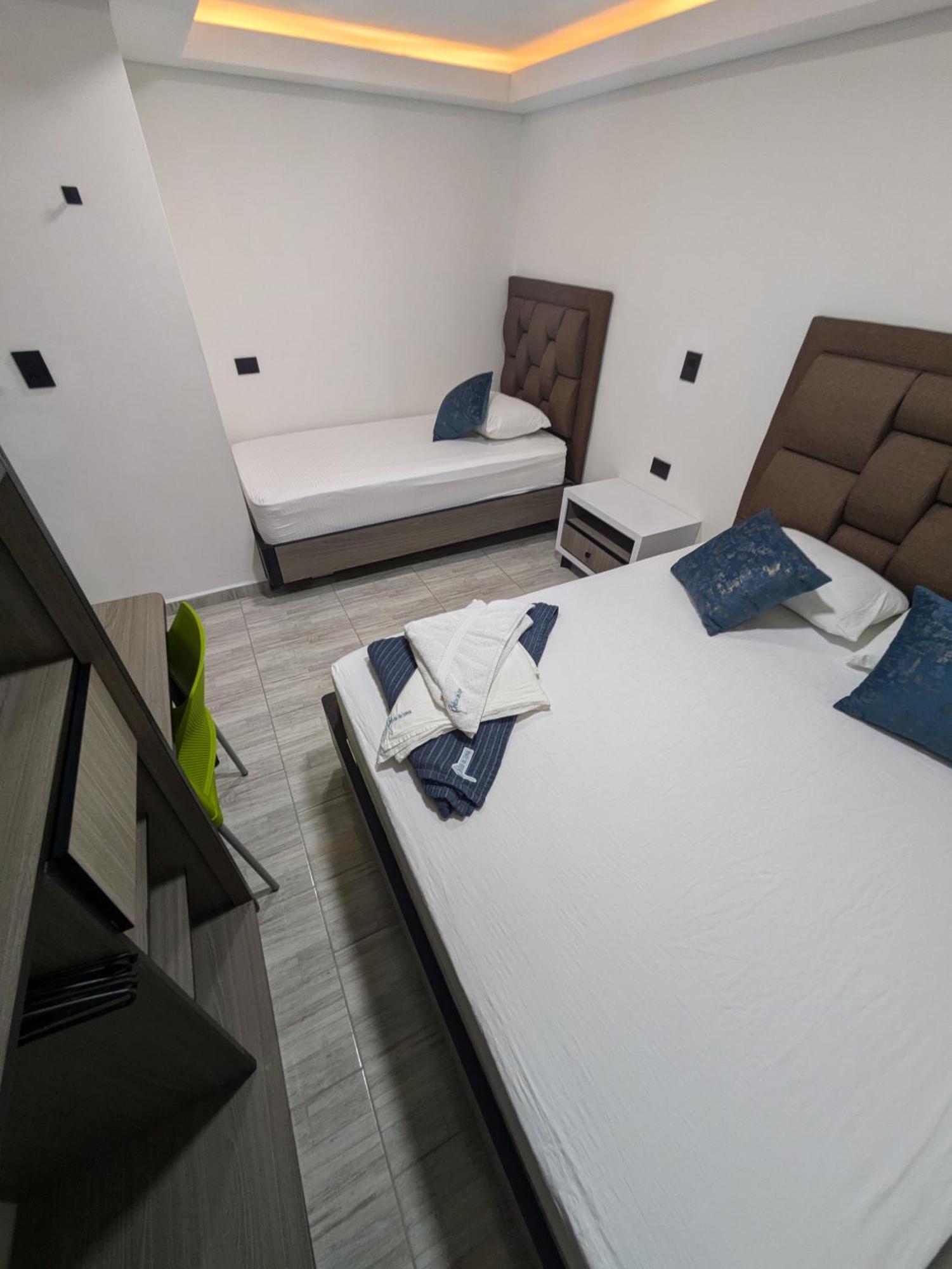 Hostel Boutique Nido De Loros Medellin Exterior photo
